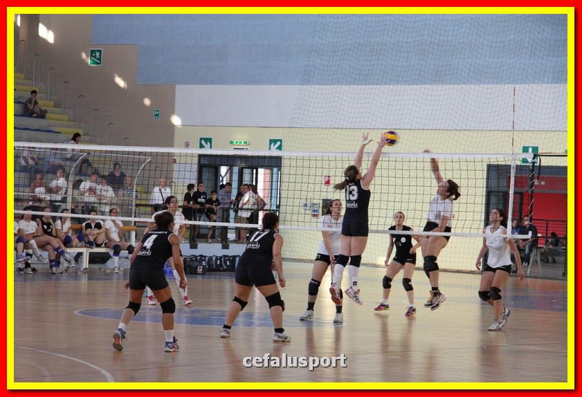 150614 volley 413_tn.jpg